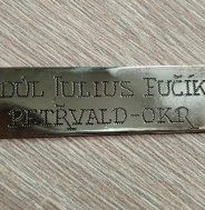 Plaketka k Hodinkám  Julius Fučík 